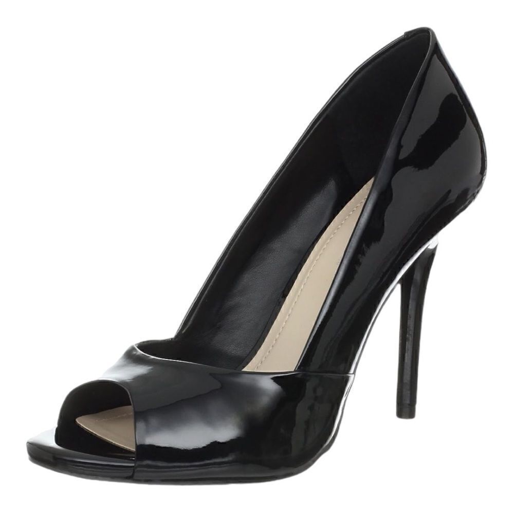 BCBGENERATION Women’s Izzie 2 Patent Leather Pumps in the Size 8M